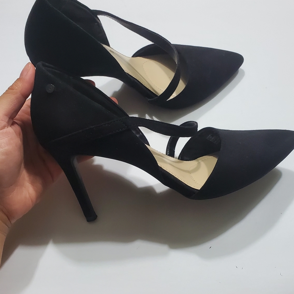Jones New York black velvet heels